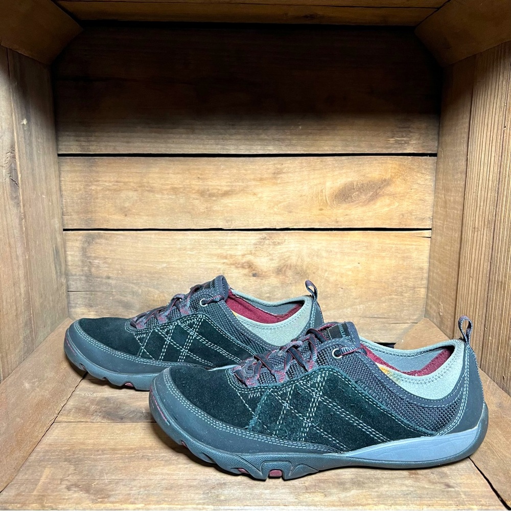 Merrell Mimosa Glee Women’s Black Suede Leather Sneakers Women’s Size 9